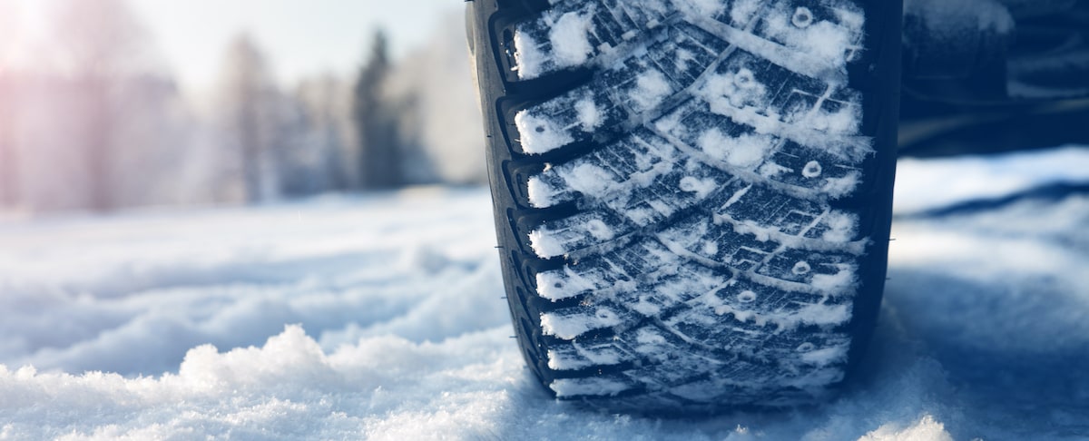 Tires in snow.jpg