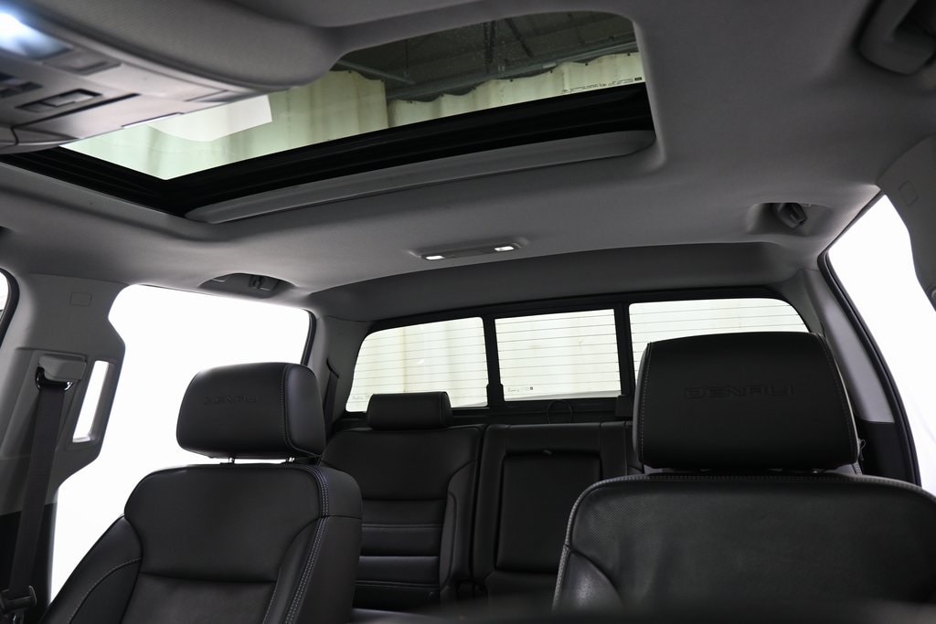 Used 2017 GMC Sierra 2500HD Denali Truck Crew Cab