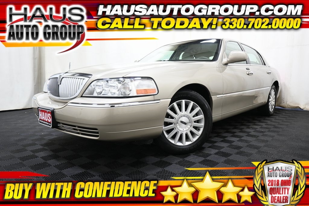 2004 Lincoln Town Car