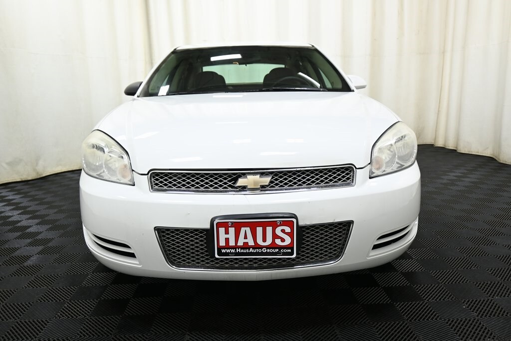 2014 Chevrolet Impala Limited LS photo 2