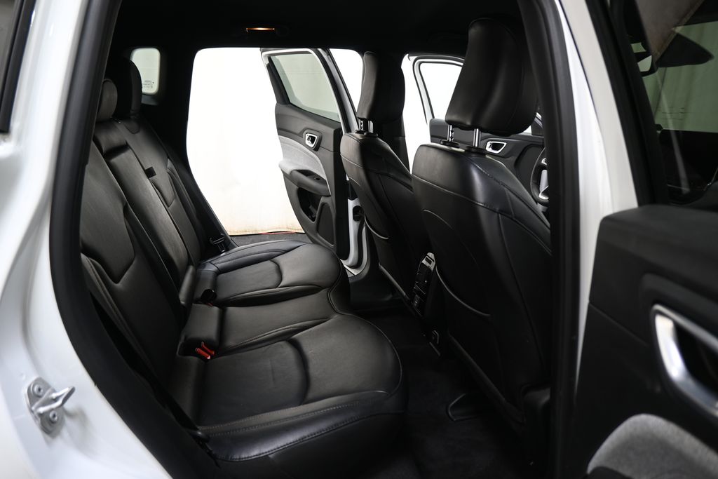 2023 Jeep Compass Latitude Lux - Photo 13