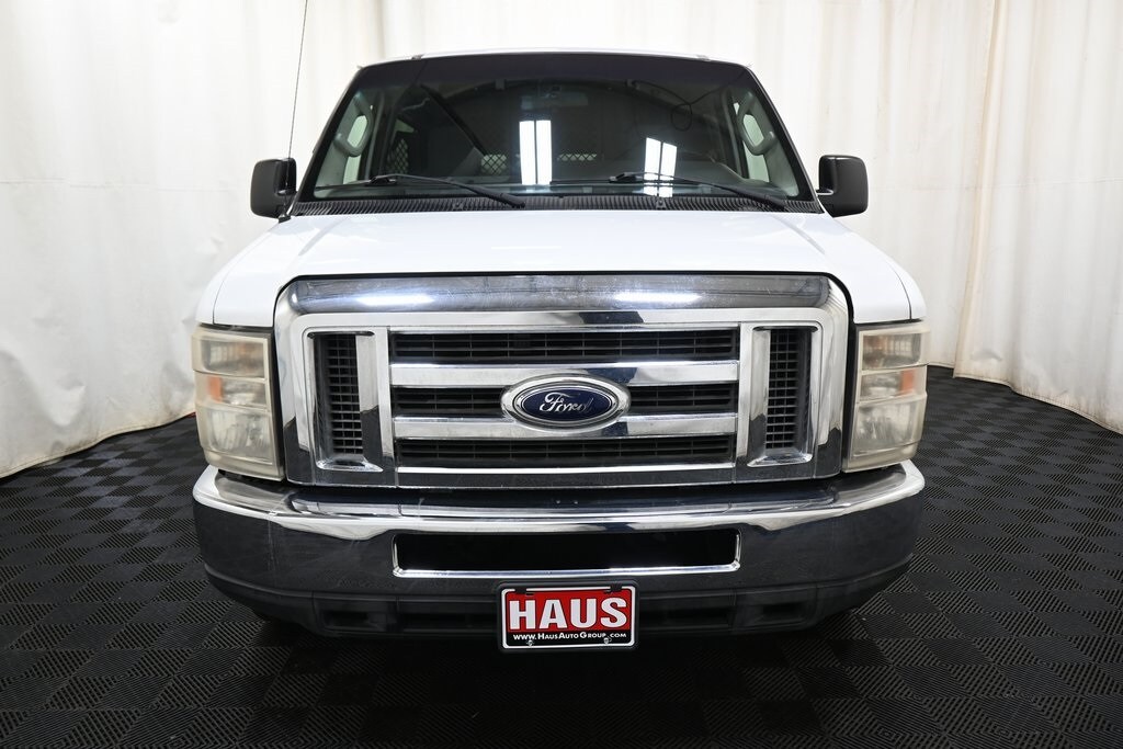 2012 Ford E-150 photo 2