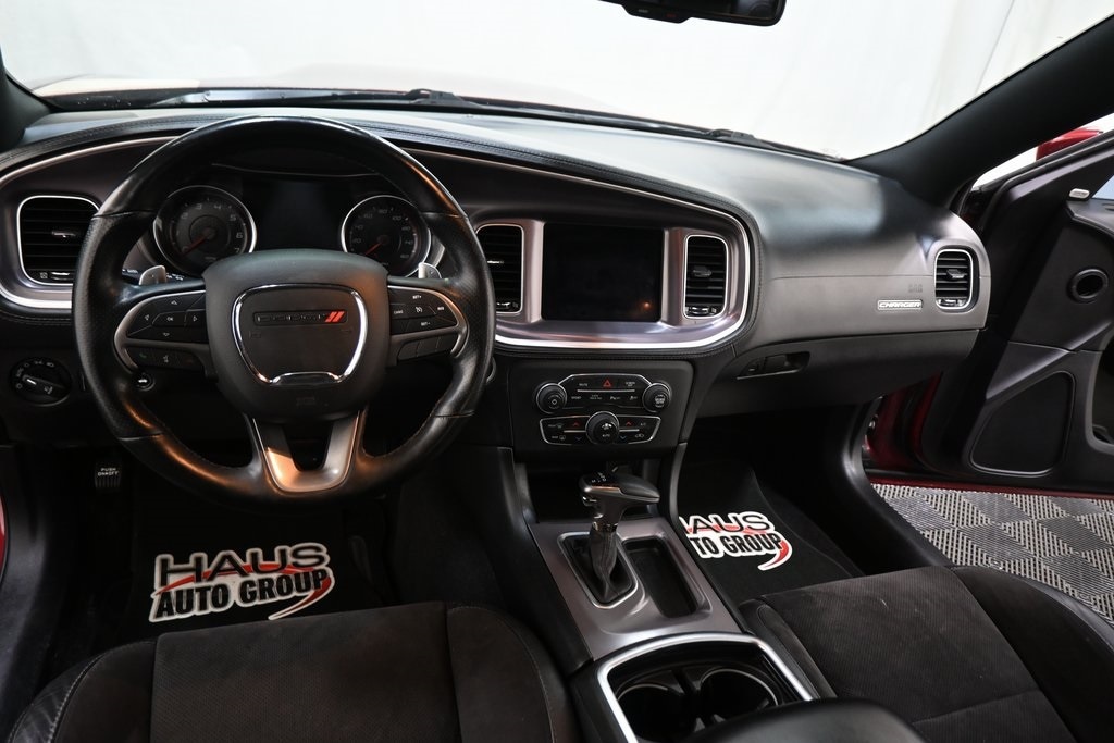 2019 Dodge Charger R/T photo 3
