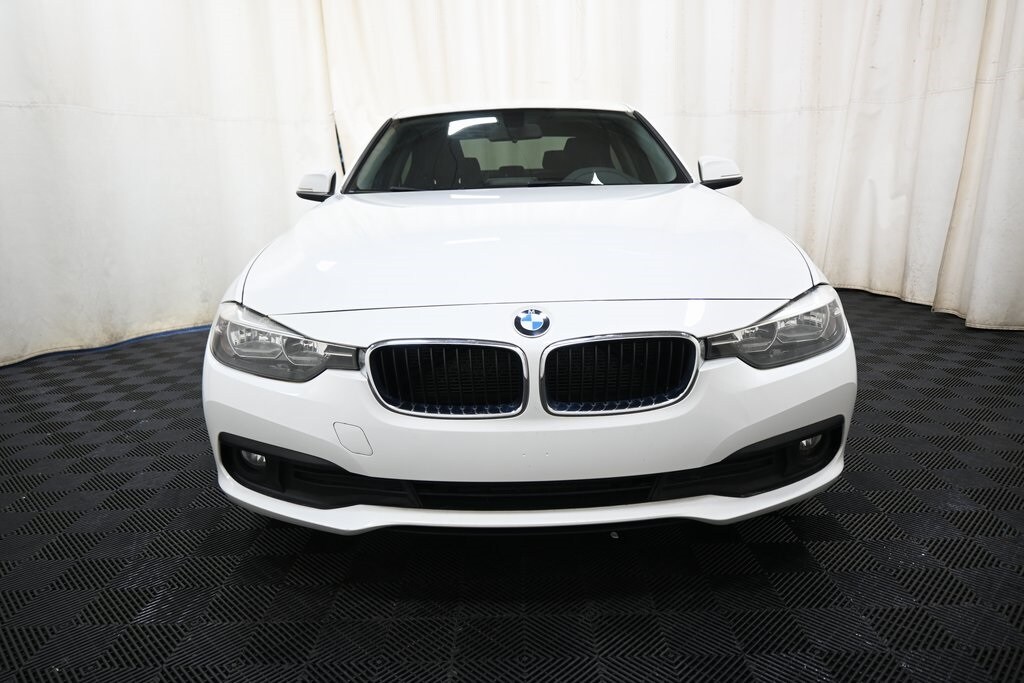 2016 Bmw 320i xDrive photo 2