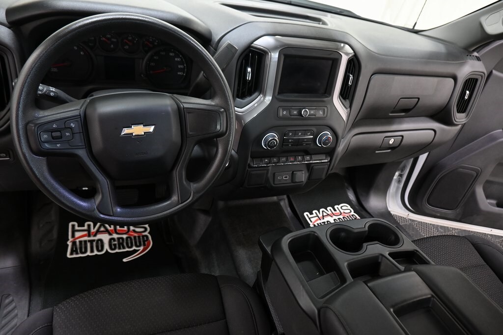 2024 Chevrolet Silverado 1500 Work Truck photo 2