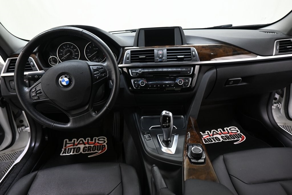 2016 Bmw 320i xDrive photo 3