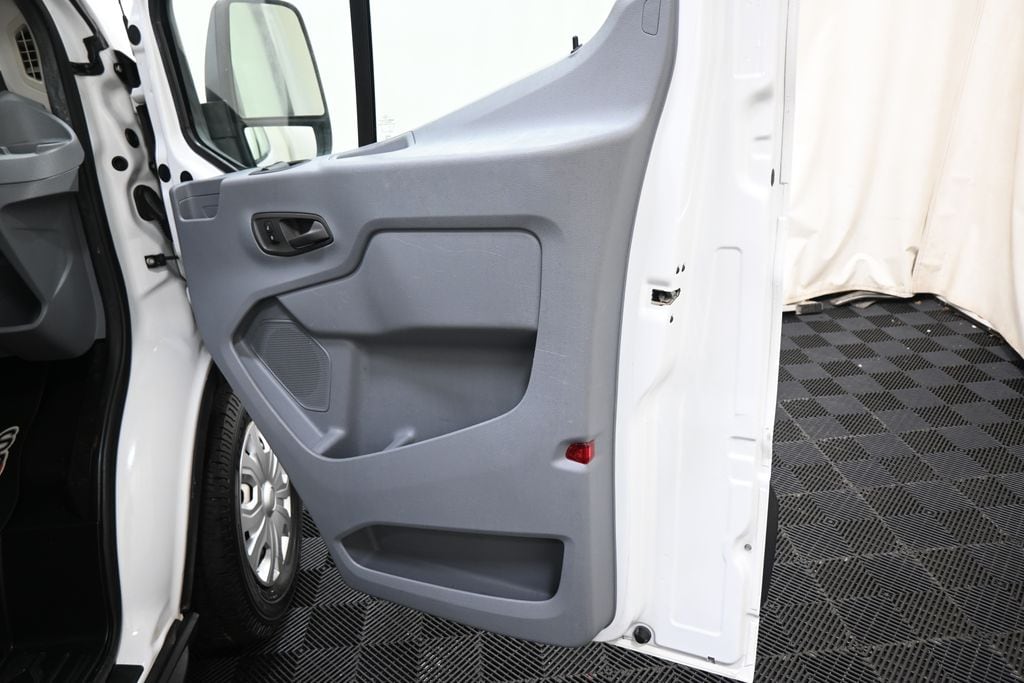 2015 Ford Transit Base - Photo 19