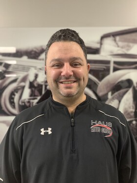 Staff member Dom Yazbek from ID_d9f258