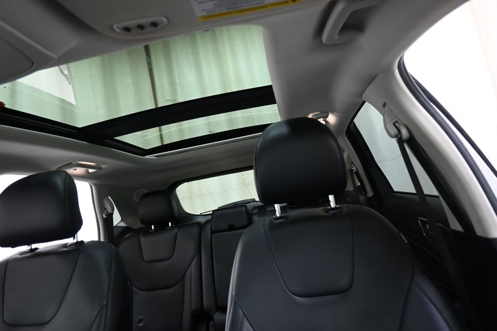 Used 2016 Ford Edge Titanium SUV