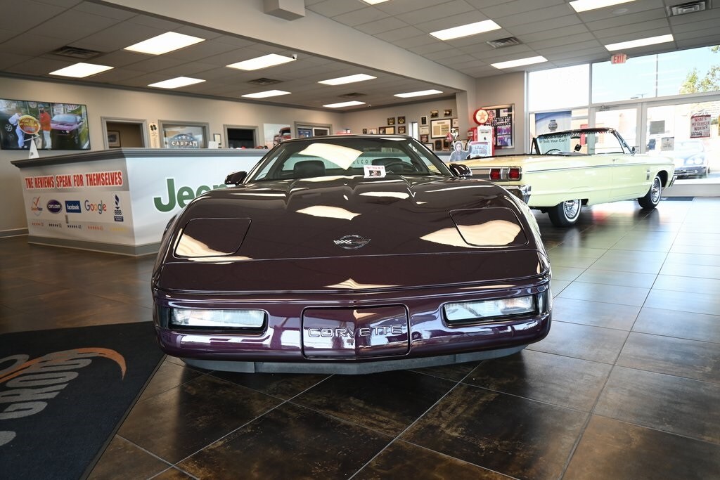 1993 Chevrolet Corvette Base photo 2