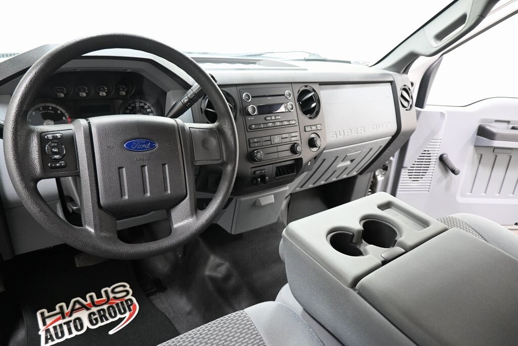 2015 Ford F-250 XL photo 3