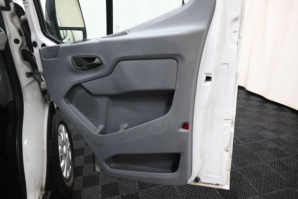 2015 Ford Transit Base - Photo 17