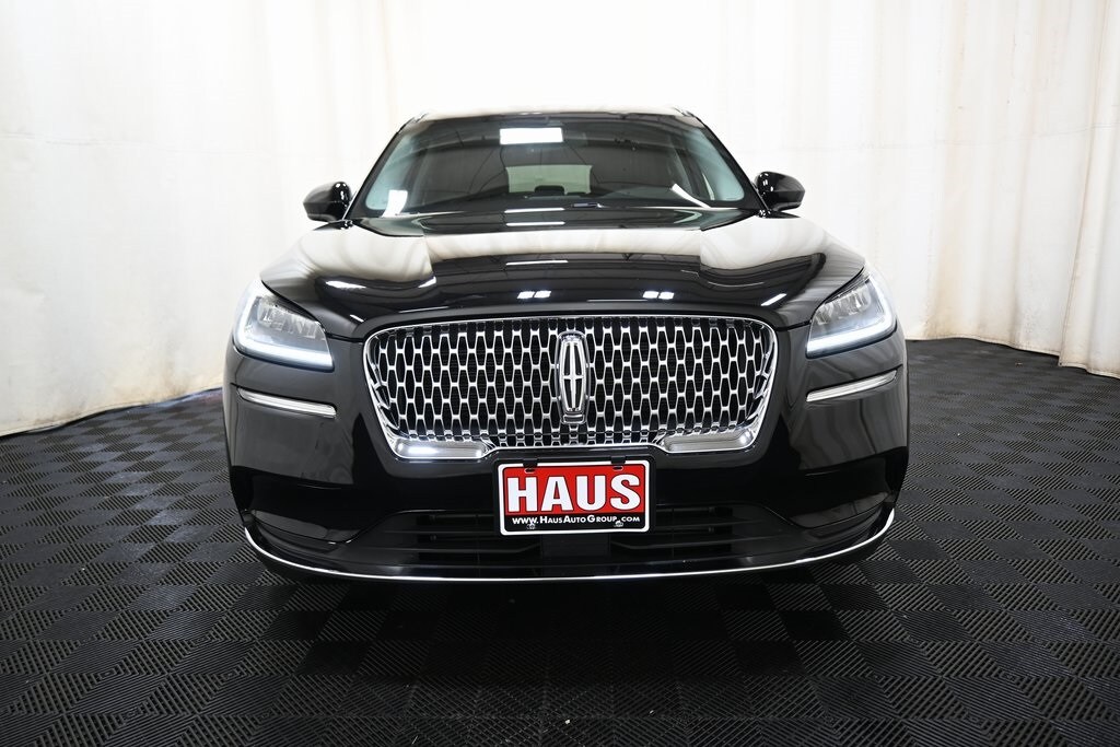 2020 Lincoln Corsair Standard photo 2