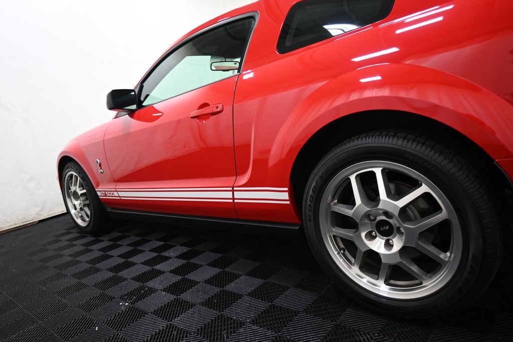 2009 Ford Mustang Shelby GT500 - Photo 16