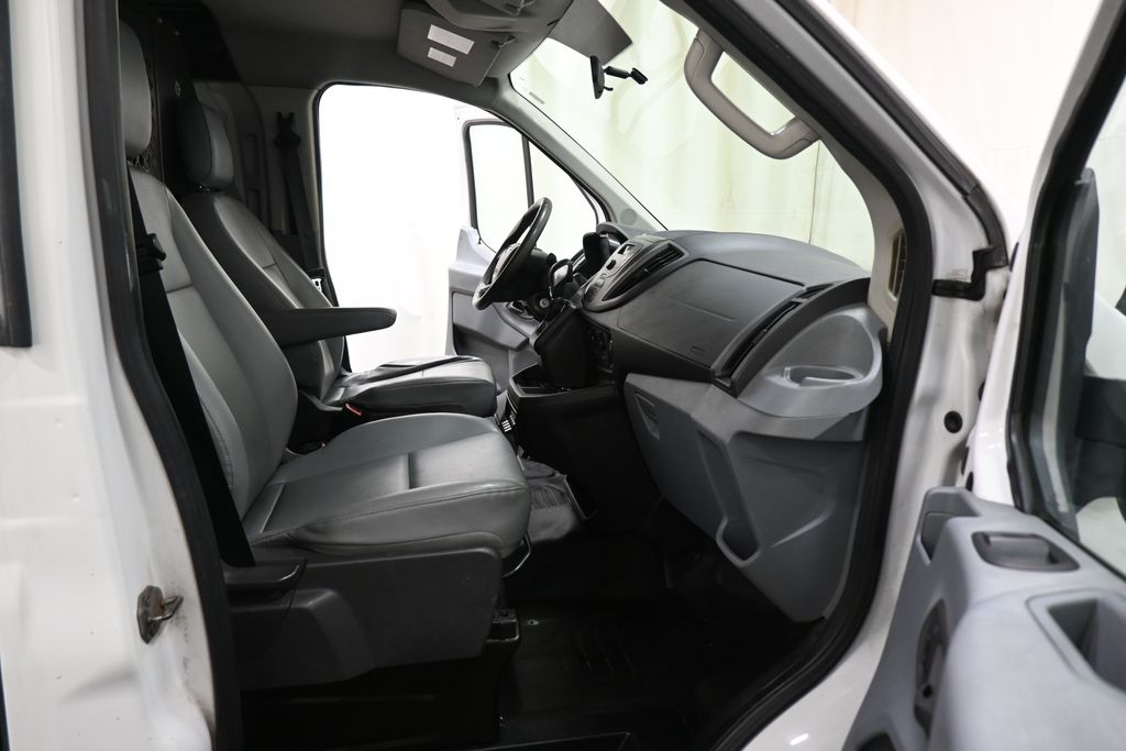2015 Ford Transit Base - Photo 7