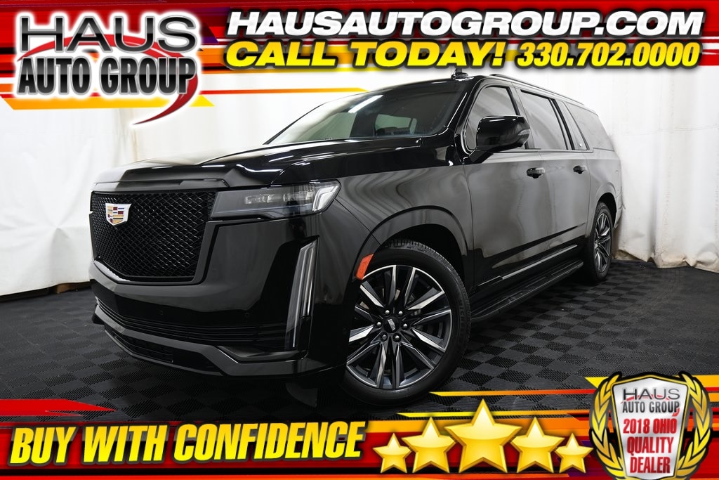 2023 Cadillac Escalade ESV Sport Platinum's photo