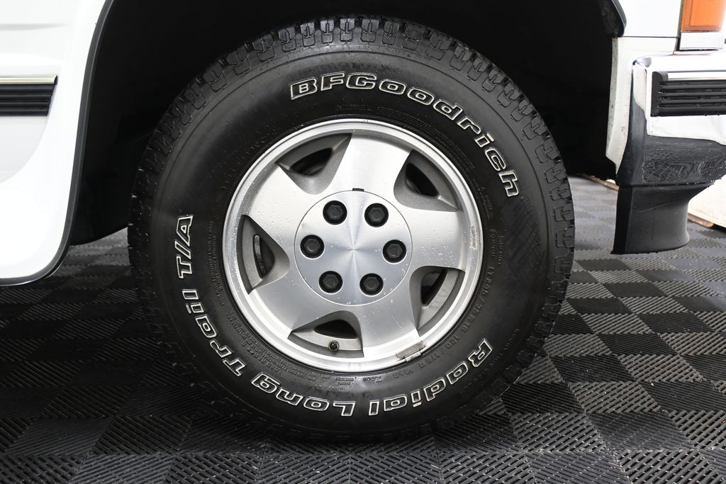 1995 Chevrolet Tahoe - Photo 28