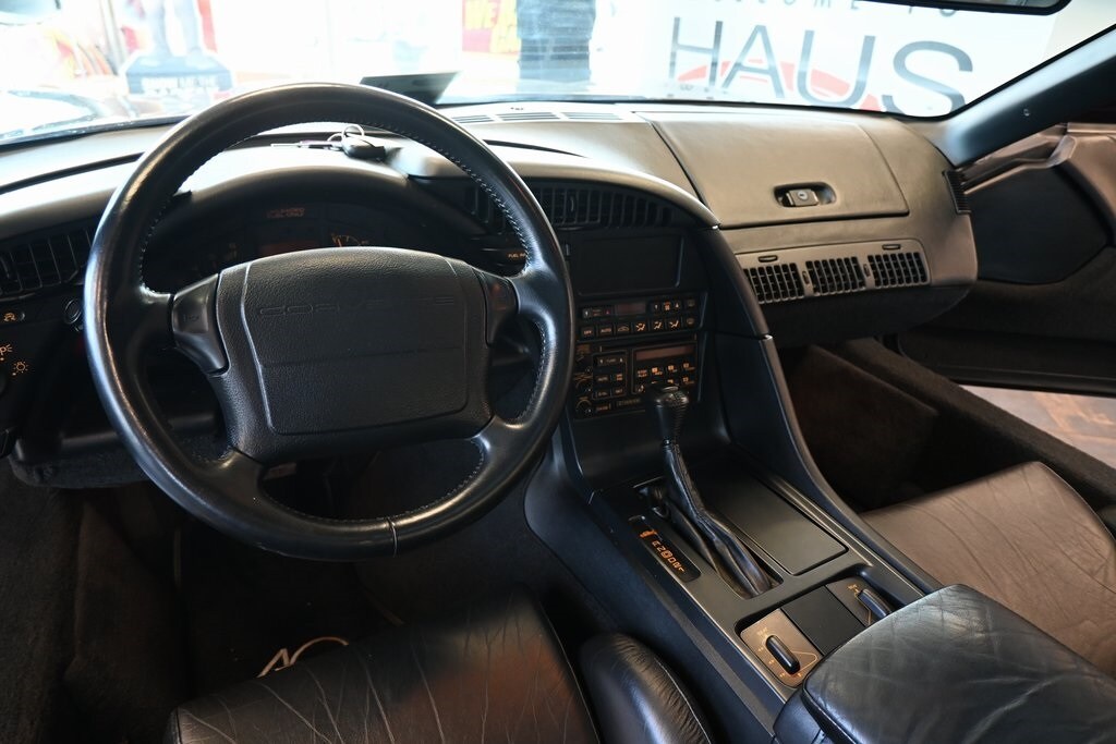 1993 Chevrolet Corvette Base photo 3
