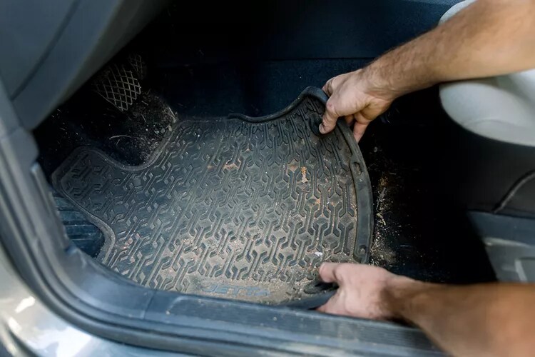 dirty interior car mats.jpg