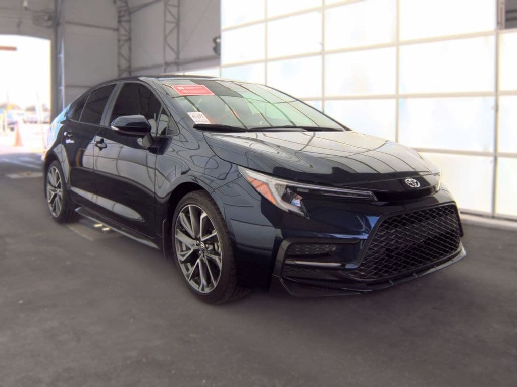 Used 2025 Toyota Corolla SE Sedan