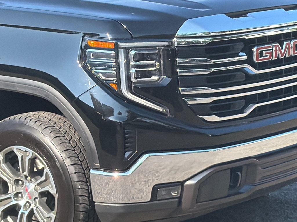 Used 2025 GMC Sierra 1500 SLT Truck