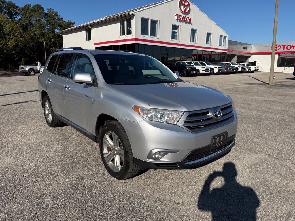Used 2013 Toyota Highlander Limited SUV