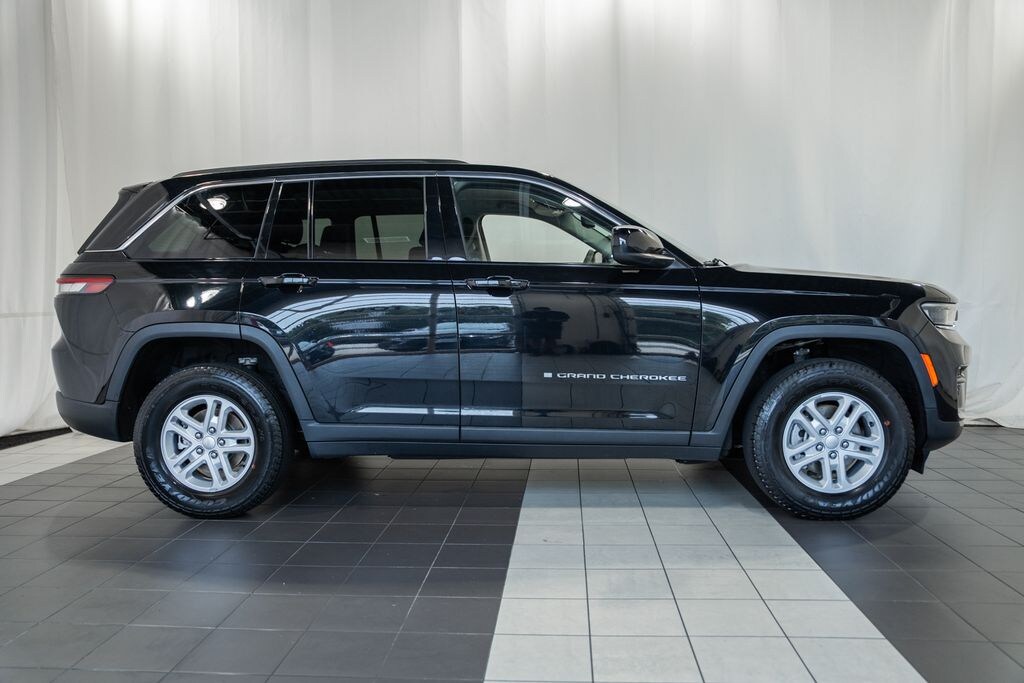 Certified 2023 Jeep Grand Cherokee Laredo SUV