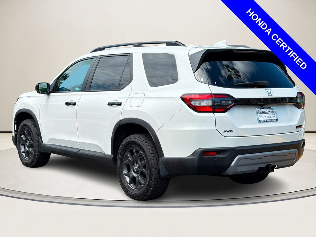 Certified 2025 Honda Pilot TrailSport SUV