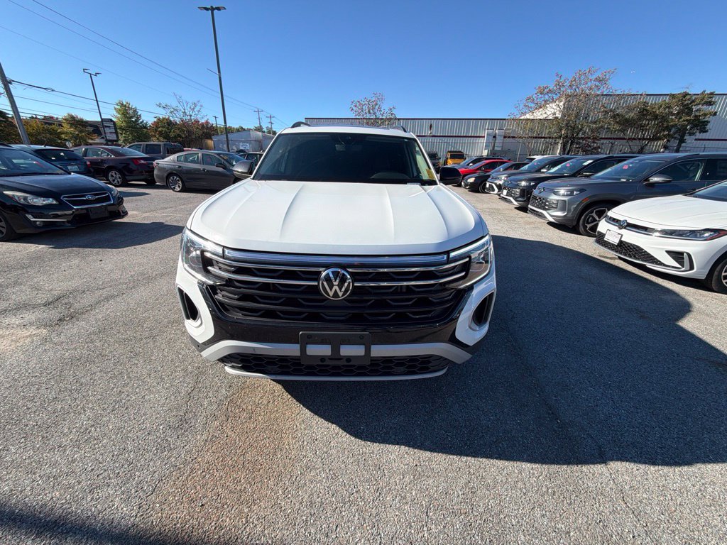 Used 2024 Volkswagen Atlas 2.0T Peak Edition SE w/Technology SUV