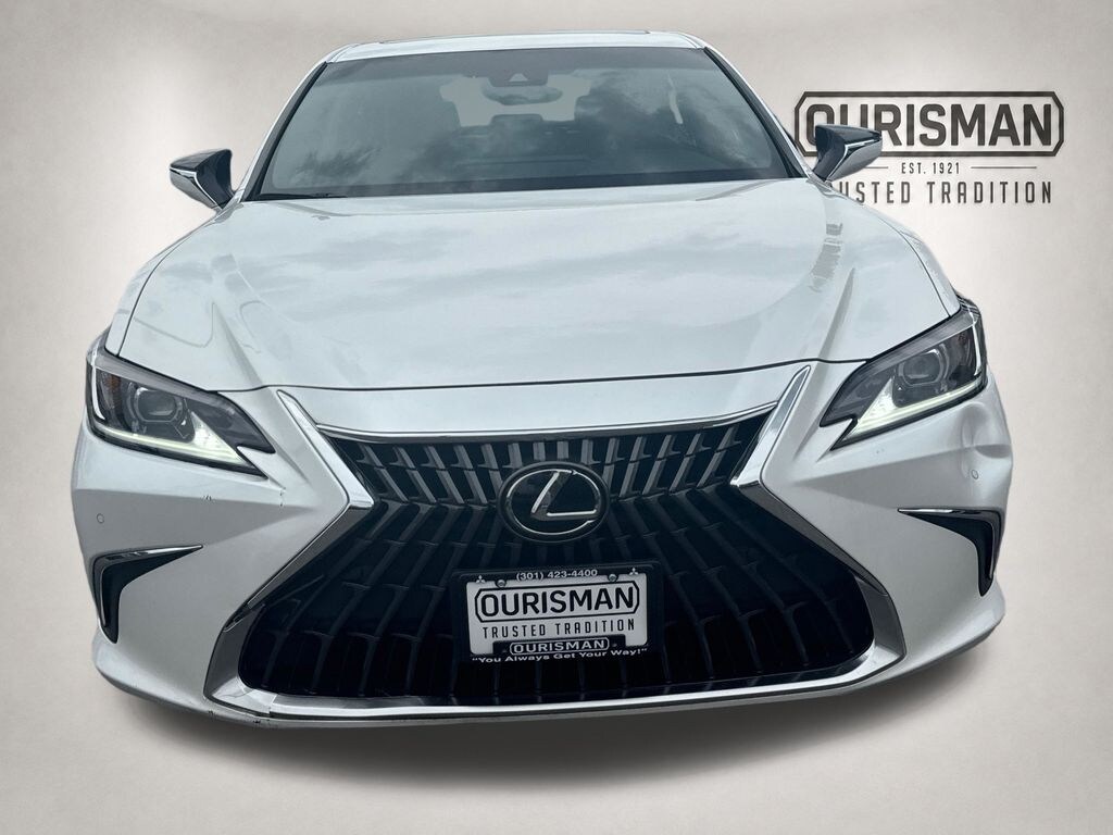 Used 2024 Lexus ES 350 Sedan