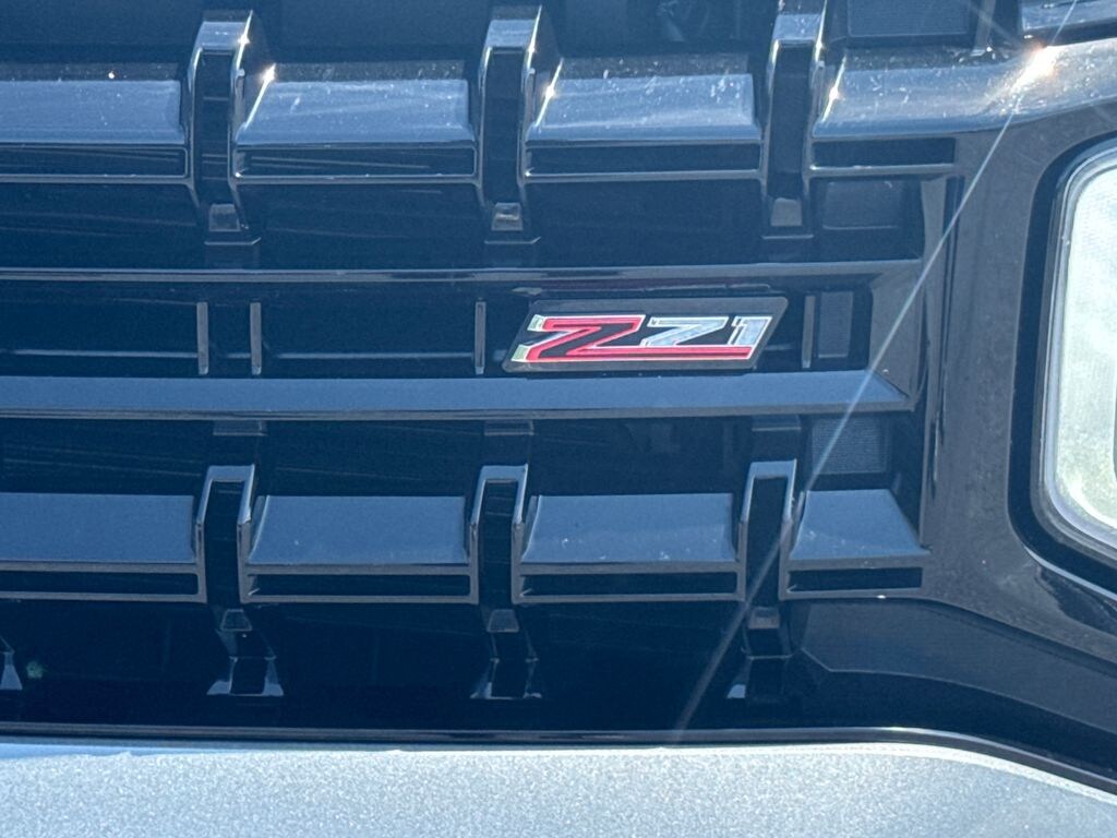 Used 2025 Chevrolet Suburban Z71 SUV