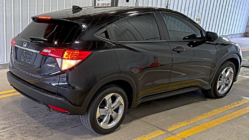 Used 2021 Honda HR-V LX SUV