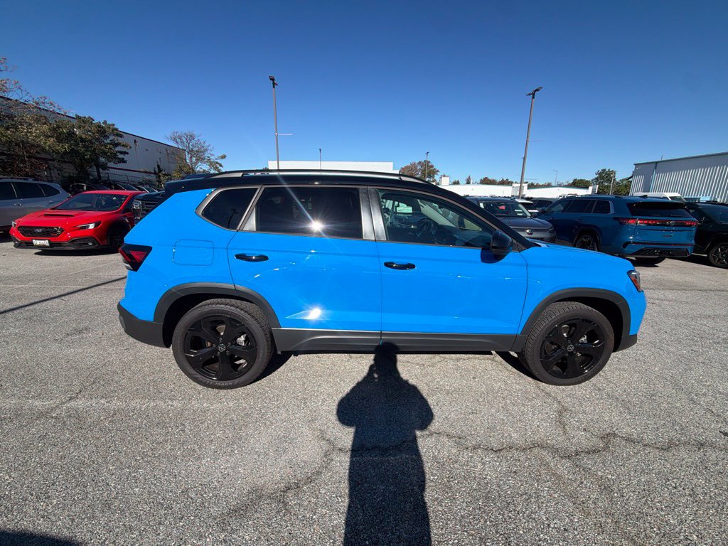 Certified 2025 Volkswagen Taos 1.5T SE Black SUV