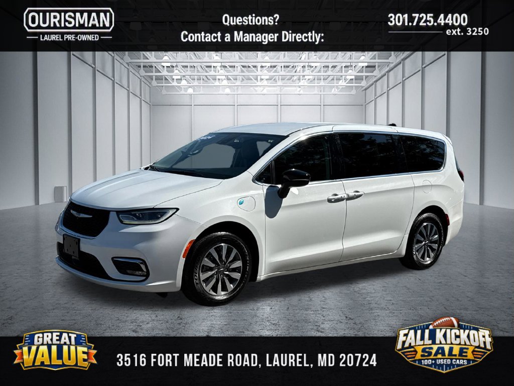 Used 2024 Chrysler Pacifica Hybrid Select Minivan/Van