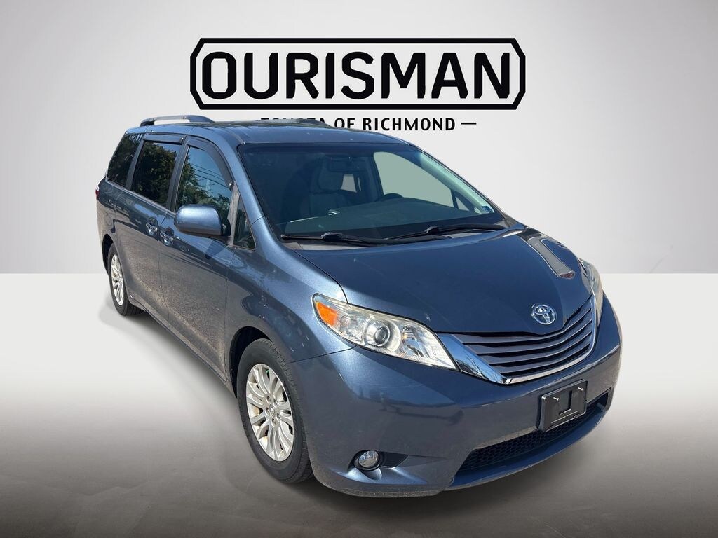 Certified 2017 Toyota Sienna XLE Minivan/Van