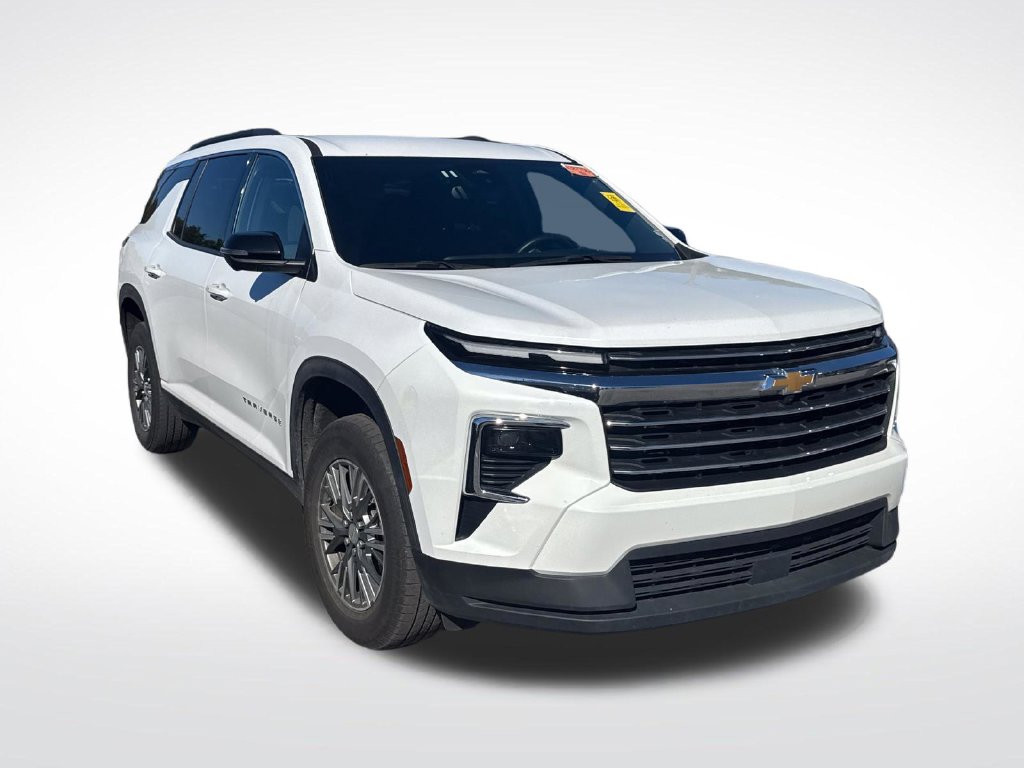 Used 2024 Chevrolet Traverse LT SUV