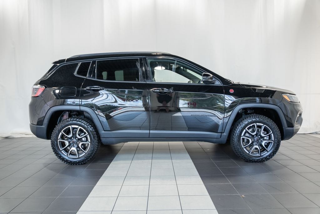 Certified 2025 Jeep Compass Trailhawk SUV
