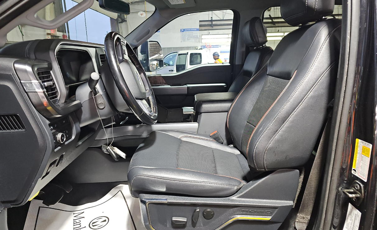 Used 2023 Ford F-250SD Lariat Truck