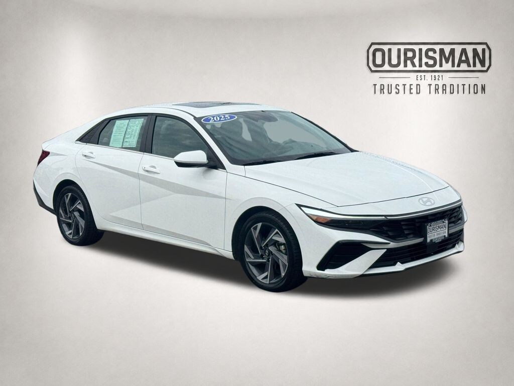 Used 2025 Hyundai Elantra SEL Convenience Sedan