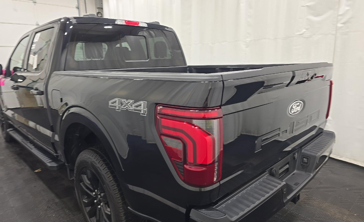 Used 2024 Ford F-150 Lariat Truck