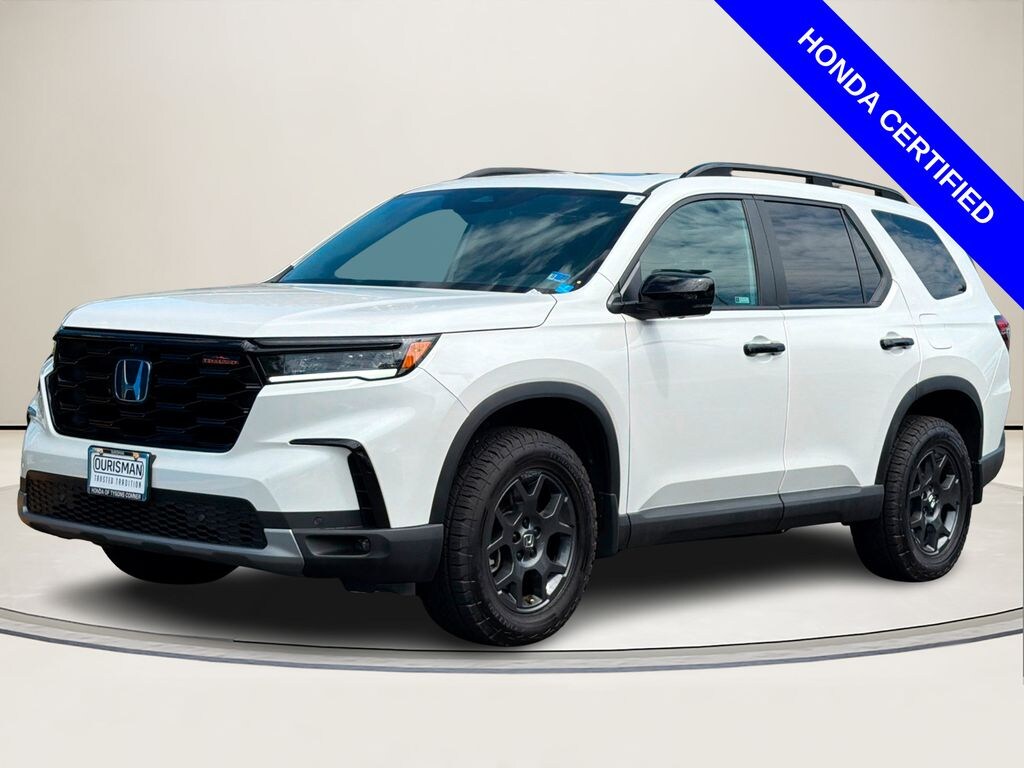 Certified 2025 Honda Pilot TrailSport SUV