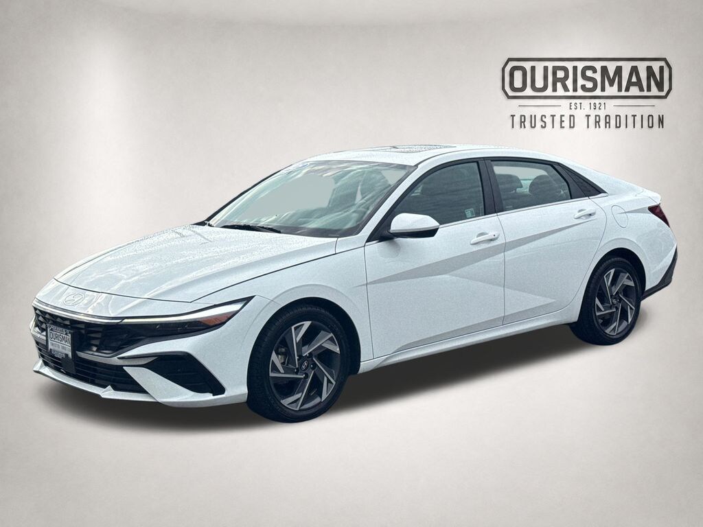 Used 2025 Hyundai Elantra SEL Convenience Sedan