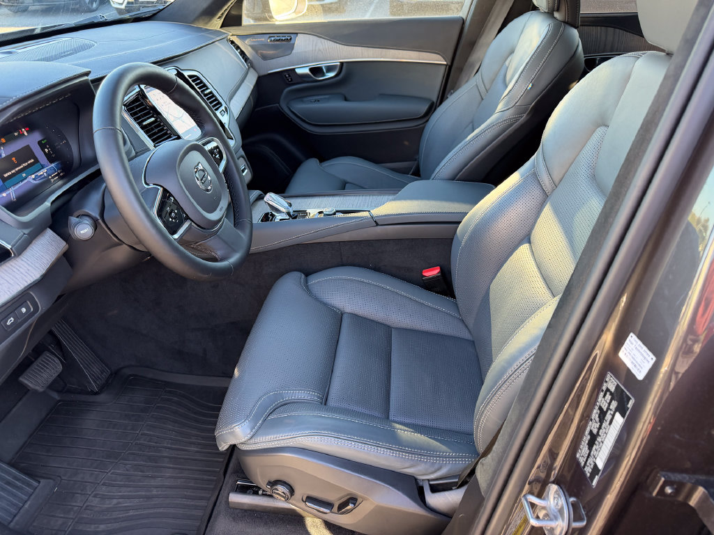 Certified 2024 Volvo XC90 Recharge Plug-In Hybrid Ultimate SUV