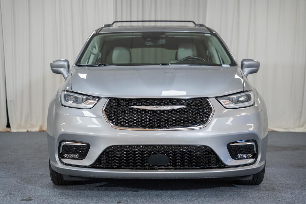 Certified 2021 Chrysler Pacifica Touring L Minivan/Van