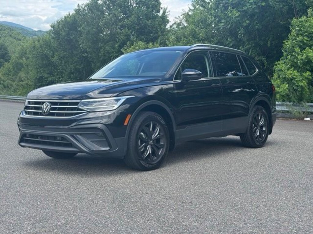 Used 2024 Volkswagen Tiguan 2.0T SE SUV