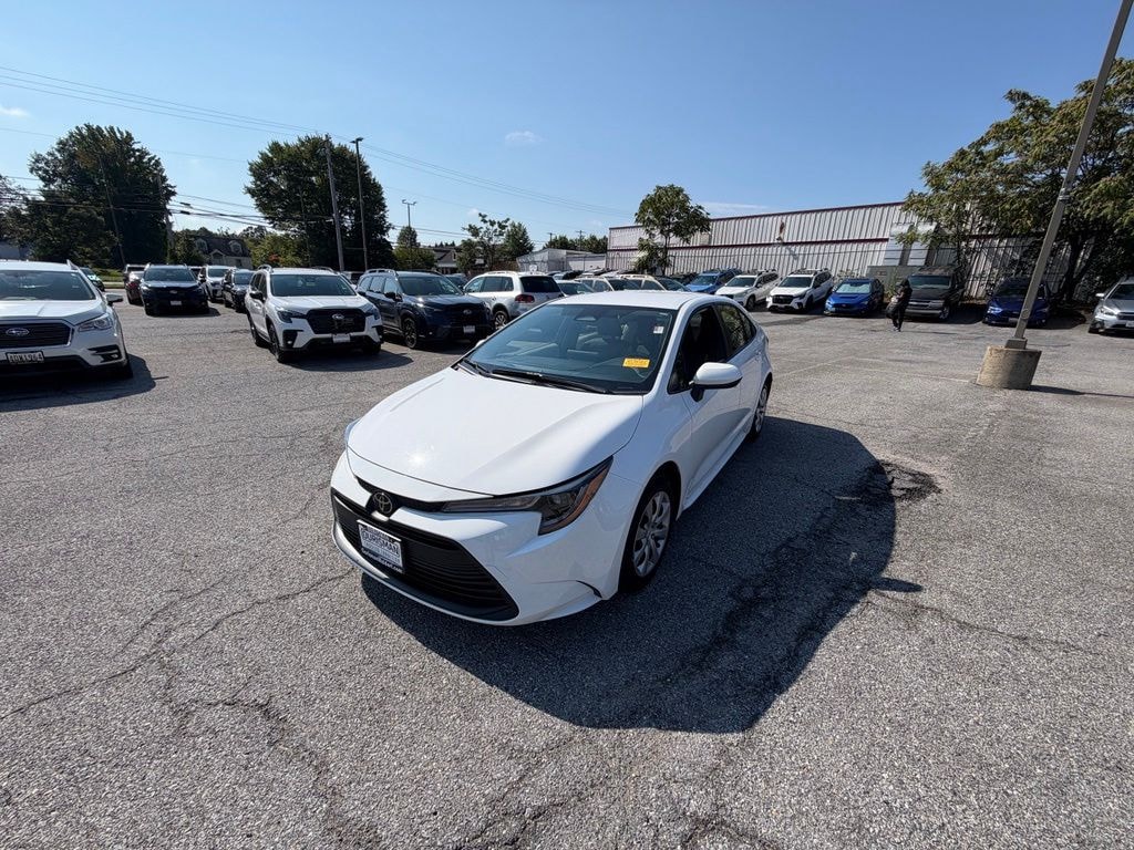 Used 2024 Toyota Corolla LE Sedan