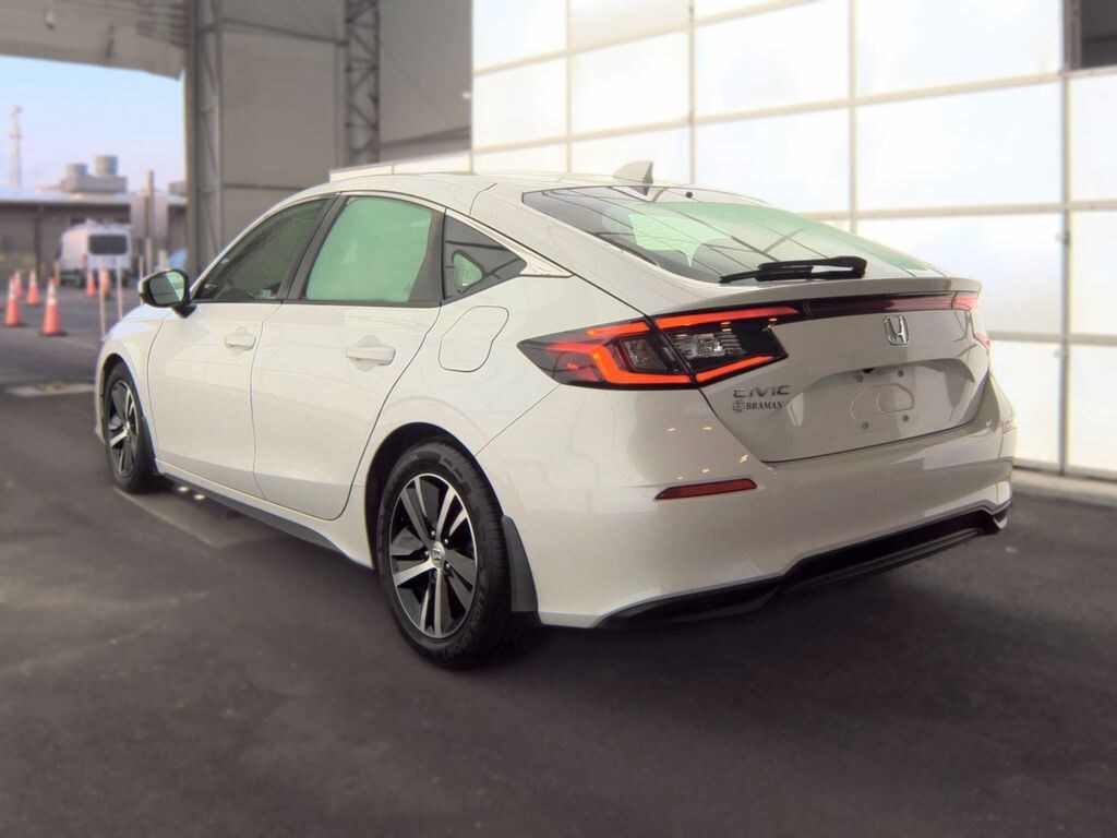 Used 2024 Honda Civic LX Hatchback