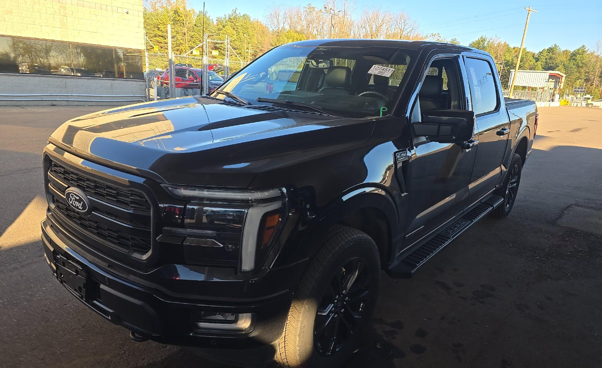 Used 2024 Ford F-150 Lariat Truck