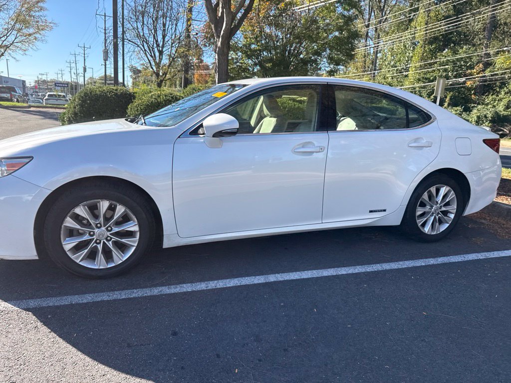 Used 2013 Lexus ES 300h Sedan