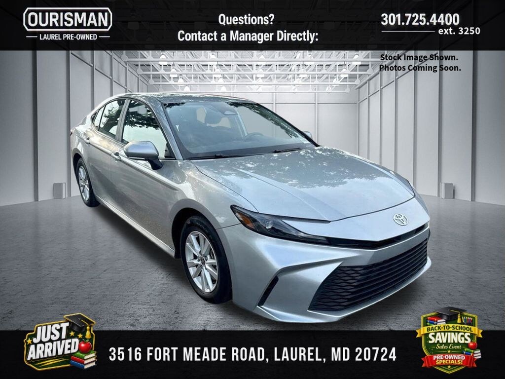 Used 2022 Toyota Camry SE Sedan